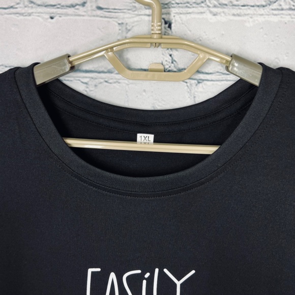 🐶❤️NWT |•EASILY DISTRACTED BY DOGS•| ❤️🐶 - Picture 4 of 13